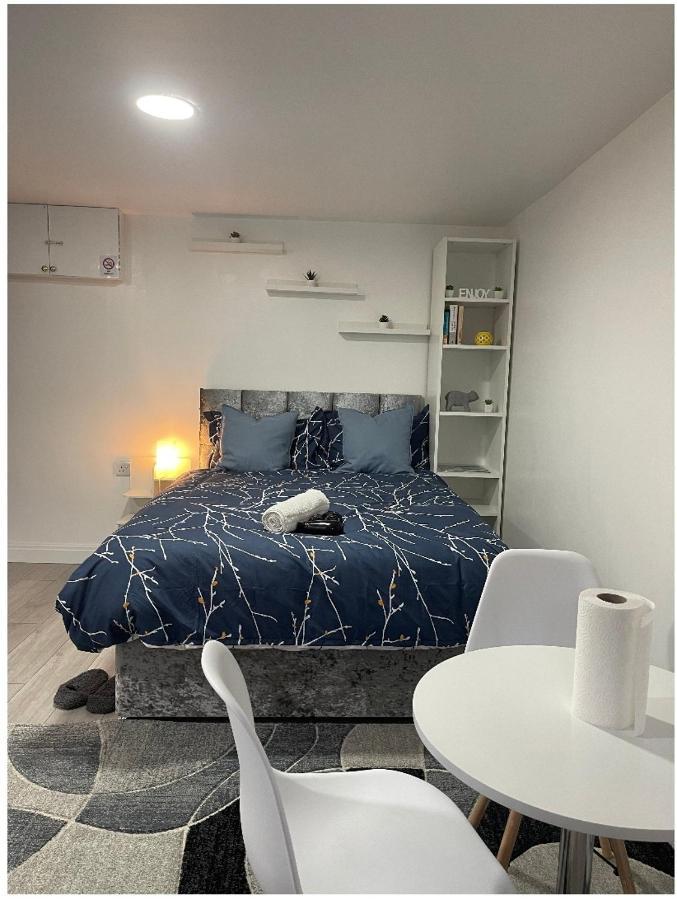 شقة Charming, Cosy Hideaway With Free Wifi, Parking ليدز المظهر الخارجي الصورة